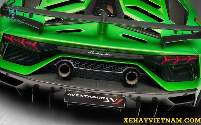 Lamborghini Aventador SVJ 1