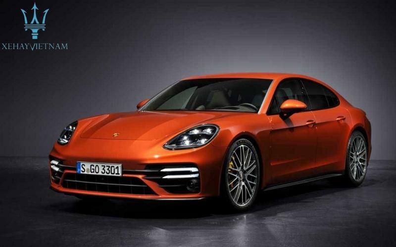 Đầu xe được thiết kế giống Porsche 911