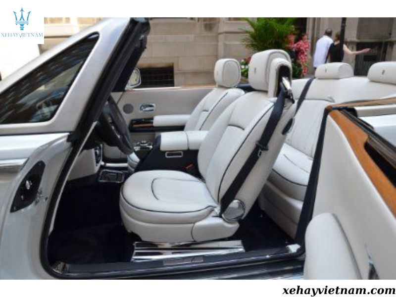 Rolls-Royce-Phantom-Drophead-Coupe