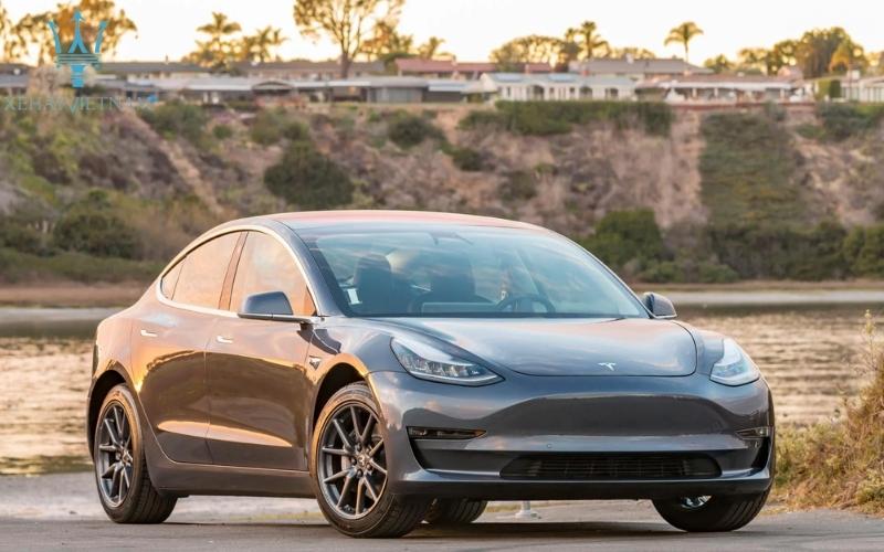 Giá xe Tesla Model 3 có 3 phiên bản khác nhau